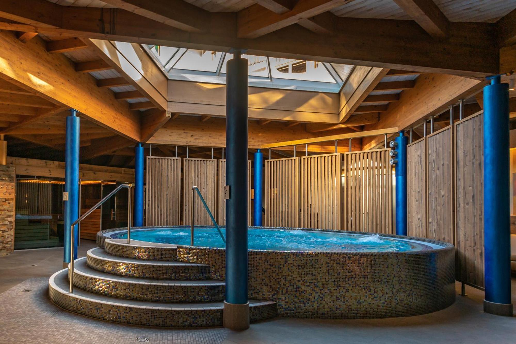 Hotel Die Post Бад-Кляйнкірхгайм Екстер'єр фото